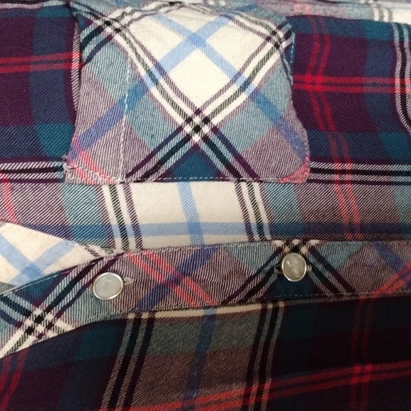 Sequin Hearts multi color plaid flannel - Picture 5 of 7